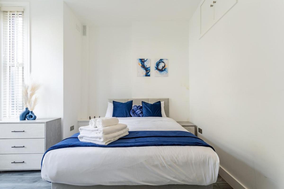 Апартаменты Stylish 2-Bed Flat In The Heart Of West Hampstead Лондон Экстерьер фото