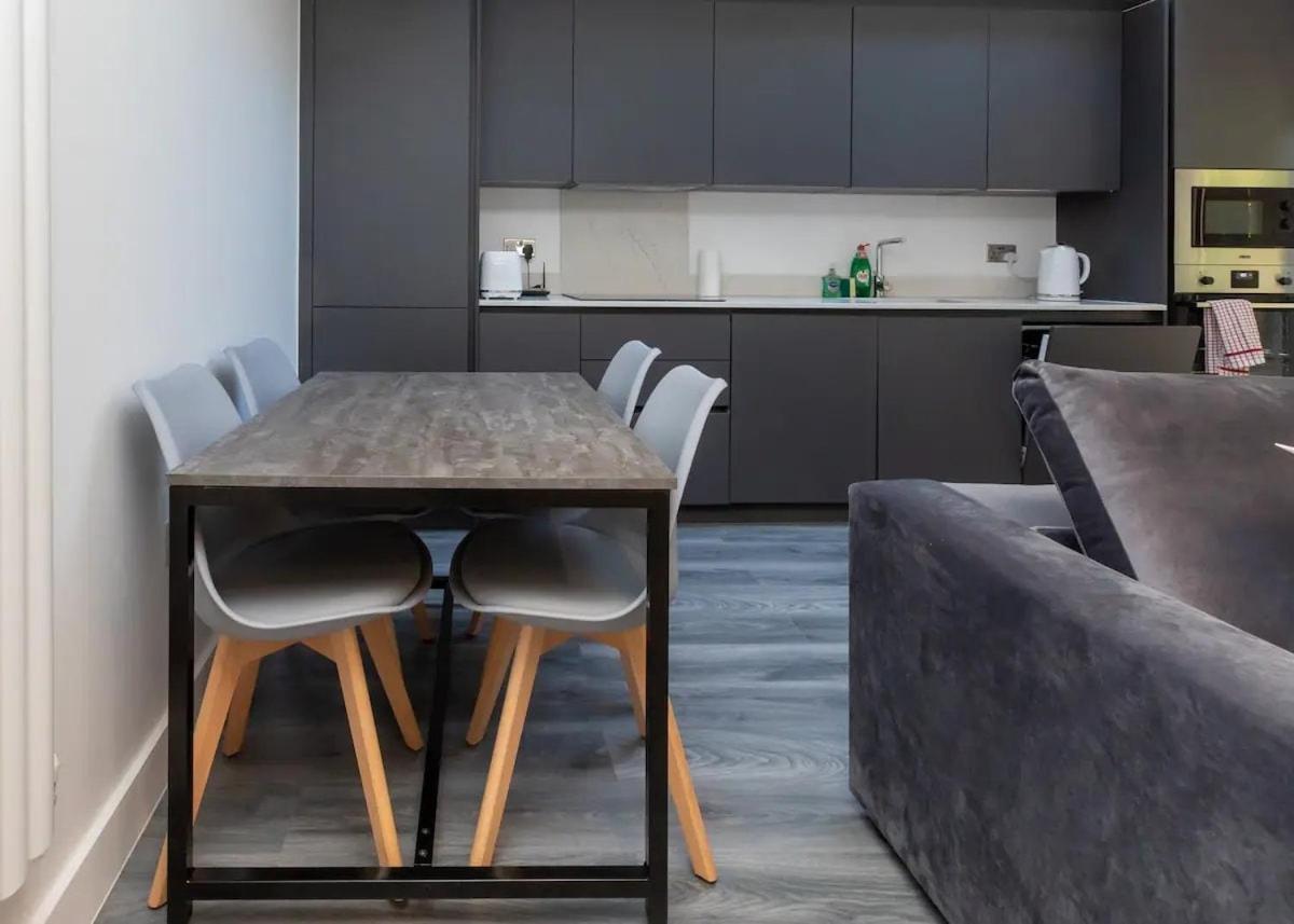 Апартаменты Stylish 2-Bed Flat In The Heart Of West Hampstead Лондон Экстерьер фото
